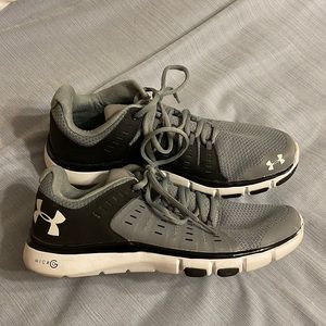 Womens Under Armour MicroG Running Shoe, Gray, Size 9